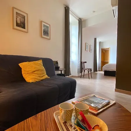 尤拉兹旅馆 3* 圣艾米隆